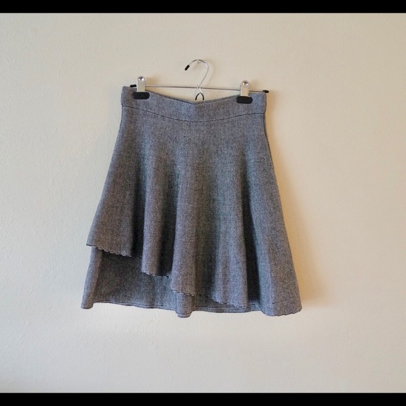 Saks Double Layer Ruffle Skirt - Picture 2 of 3